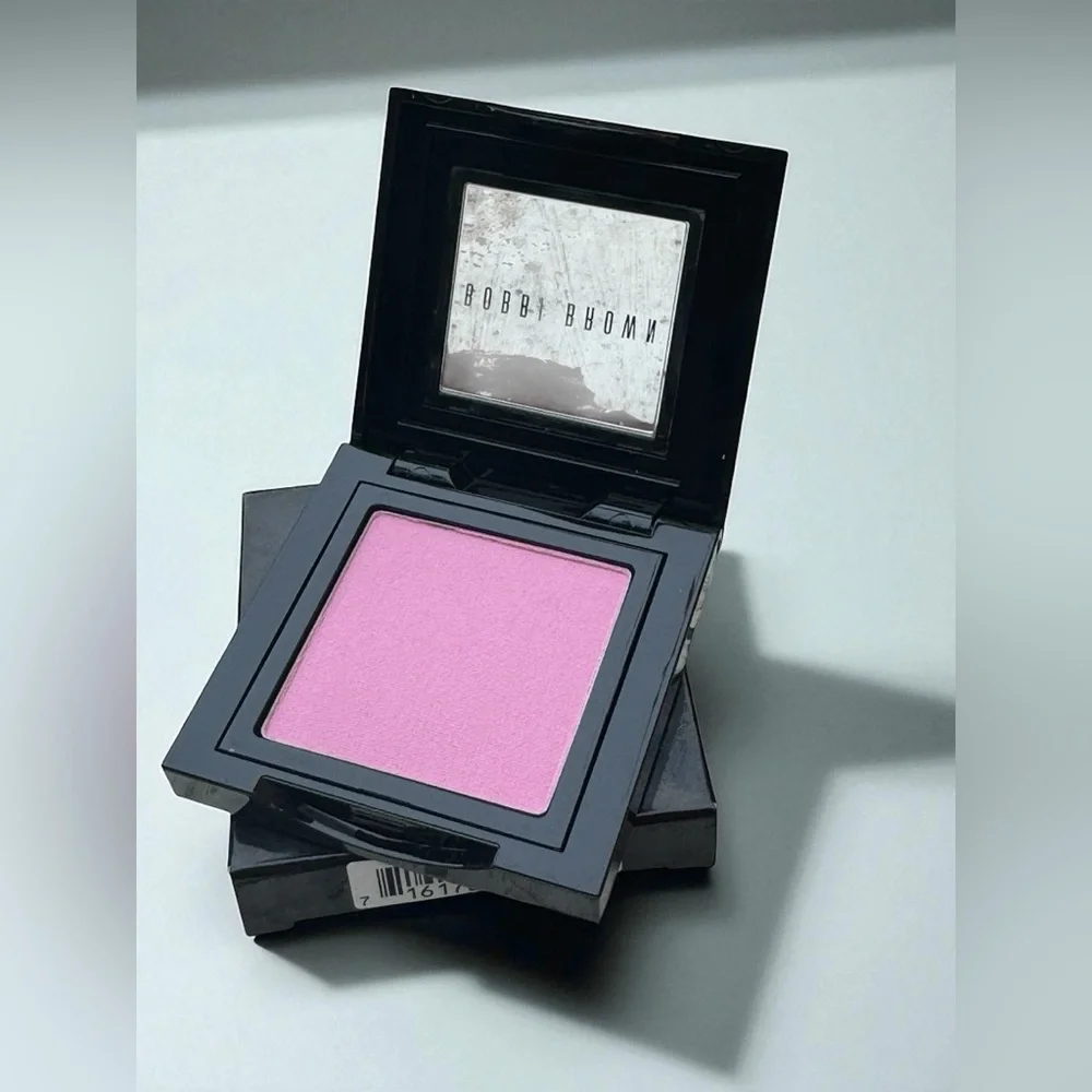Bobbi Brown (33) Pastel Pink Blush. NEW IN BOX. RARE.